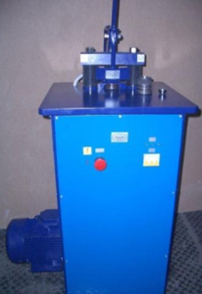 Пресс для капелей СЭМК-24